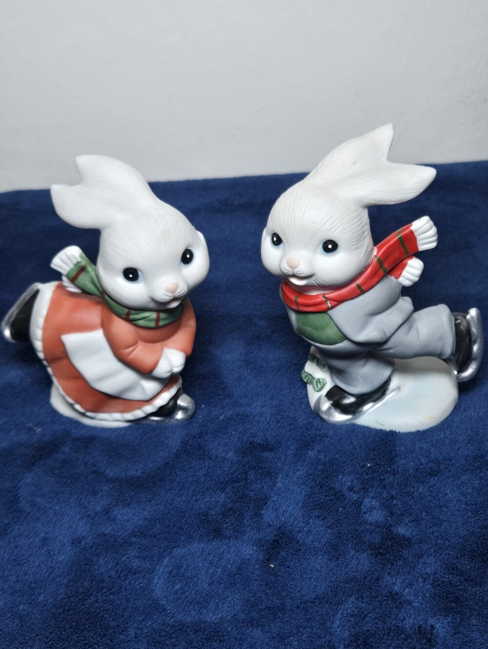 Vintage Homco Home Interiors Ice skating bunny rabbits winter Cabin Cottagecore